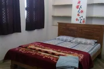 Pensió Suri Guest House