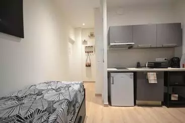 Apartamente turistice Studio En Résidence Privée à Villeurbanne