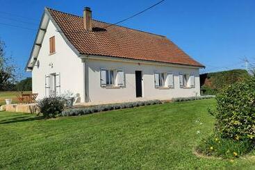 Turistlägenheter Le Gîte De Mau, Villa In A Natural Setting, Car Park And Free Wifi