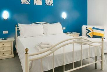 پانسیون Welcomely   Morandi 14 B