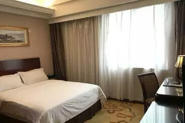 Vienna Hotel Shenzhen Yinhu Bus Station