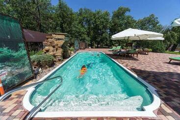 בית מלון כפרי база отдыха дубки