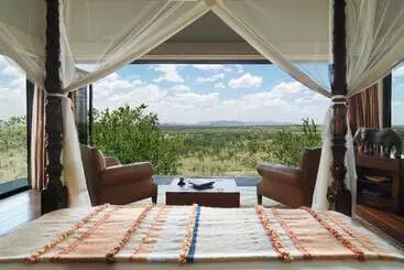 ホテル Four Seasons Safari Lodge Serengeti