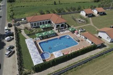 Пансион комплекс антик