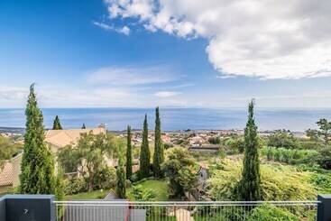 Жильё для туристов Cristiano Ronaldo Airport View