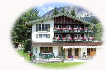 ペンション Gästehaus Braito