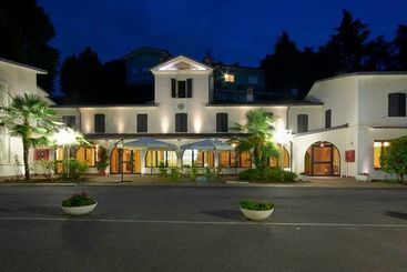 호텔 Ristorante La Grotta