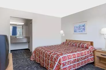 モーテル Knights Inn Fredericksburg