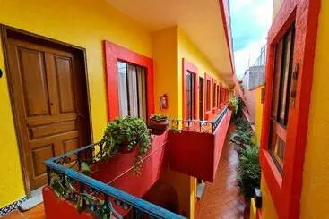 هتل آپارتمان Suites Del Centro