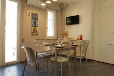 Bed and Breakfast Guest House Cefalù Suites