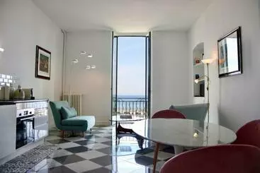 Appartamenti turistici Le Grand Hotel Prestigieux Et Unique, Vue Mer