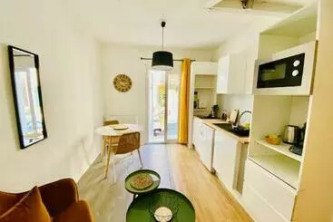 Appartamenti turistici Pascal 2 Eglise Saint Louis Studio Cosy Quartier Haut