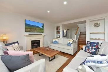 ツーリストアパートメント Villa 3br Barolo Villa Located Within Cypress Lakes Resort