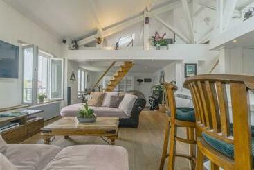 Turistlejligheder Appartement Proche Plage De La Chambre D Amour