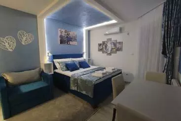 آپارتمان‌های توریست‌ها Apartmani Gocka Lux Vrnjačka Banja