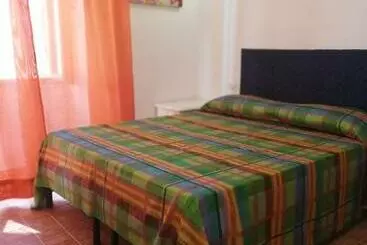 ツーリストアパートメント Gli Ulivi  Appartamento Al Centro