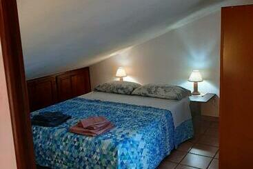 شقق خاصة سياحية Mansardina Il Girasole