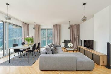 ツーリストアパートメント Olga S Peace Of Paradise In Kotor