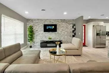 Turistlejligheder Pet Friendly Home With Large Backyard