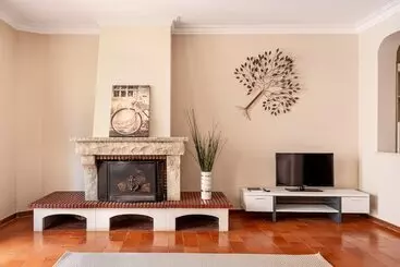 Turistihuoneistot Joivy Gorgeous Apartment In Alcabideche