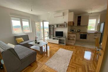 Apartaments turístics Apartman Sunny Day