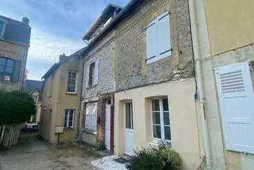 ツーリストアパートメント Charmante Maison Au Coeur De Villerville