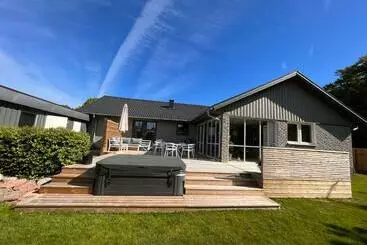 Ferienwohnungen Wunderbares Feriendomizil Mit Whirlpool