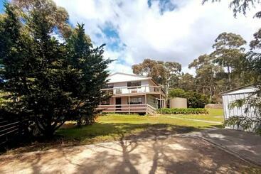 ツーリストアパートメント Lillybell Beach Retreat Binalong Bay