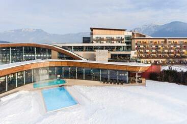 בית מלון כפרי Aldiana Club Salzkammergut Und Grimmingtherme