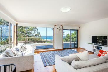 דירות לתיירים Kennett Bach