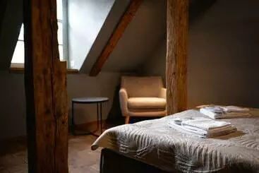 آپارتمان‌های توریست‌ها Raiņa Ielas Apartamenti R5
