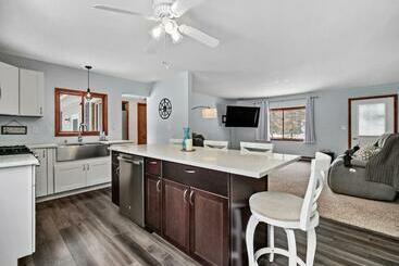 ツーリストアパートメント Bonfires, Peaceful, Higgins, Houghton Lake, Boating