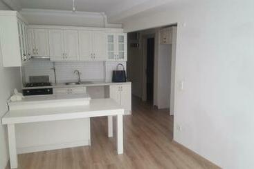 ツーリストアパートメント Luckystar