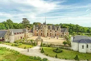 ツーリストアパートメント Appartement Spacieux A Vernou Sur Brenne Avec Piscine Partagee