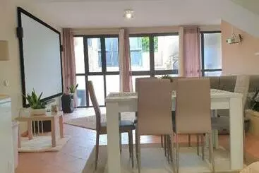 Apartamentos turísticos Casa Vacanza A 11 Km Dall Aeroporto Di Palermo