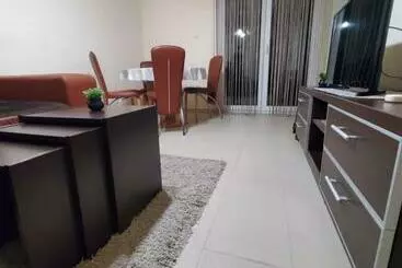 آپارتمان‌های توریست‌ها Royal Panorama Apartman
