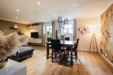 Жильё для туристов Ferienwohnung Uttied   Komfortabel Und Modern!