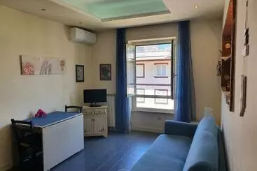 ツーリストアパートメント Apt Sonia Mare Beach