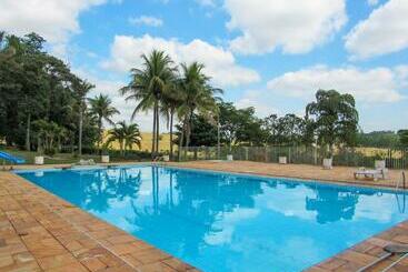 Turist apartmanları Casa De Campo C Churrasq E Piscina, Porto Feliz Sp