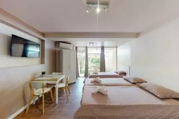 ツーリストアパートメント Markoni 5