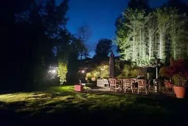 ツーリストアパートメント Vakantiewoning Bisonder