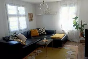 ツーリストアパートメント Fewo   Charmante 2 Zimmer Wohnung Mitten In Markdorf