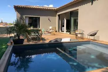 ツーリストアパートメント Villa Romane
