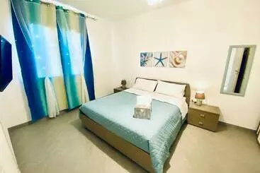 ツーリストアパートメント Luisa Home