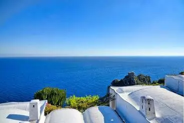 Turistihuoneistot Casa Ibisco, Amazing Apartment With Sea View