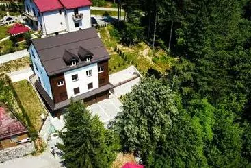 آپارتمان‌های توریست‌ها Apartmani Bozaric
