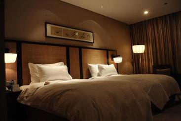 Отель Wuxi Scholars