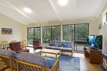 ツーリストアパートメント 37 Coastal Court Bush Retreat By The Sea