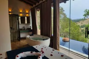 ツーリストアパートメント Chalé Tucano Super Luxo