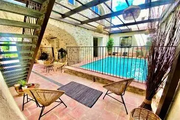 Pisos turísticos Gite 3ch Doubles X3 Ou Gite De Groupe 9ch Doubles Piscine Interieure Chauffee